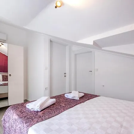 Villa Modern Chic 4-bedroom With Private Pool And Garden In Hisaronu *