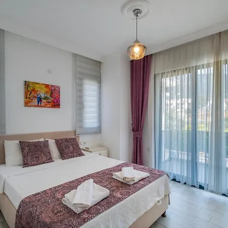 Villa Modern Chic 4-bedroom With Private Pool And Garden In Hisaronu