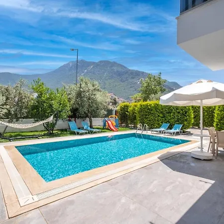 Villa Modern Chic 4-bedroom With Private Pool And Garden In Hisaronu Fethiye